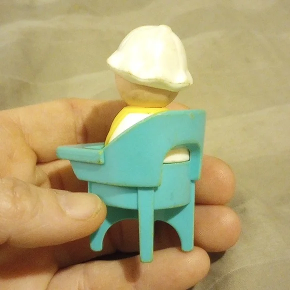 Vintage 1972 Baby and highchair, EUC